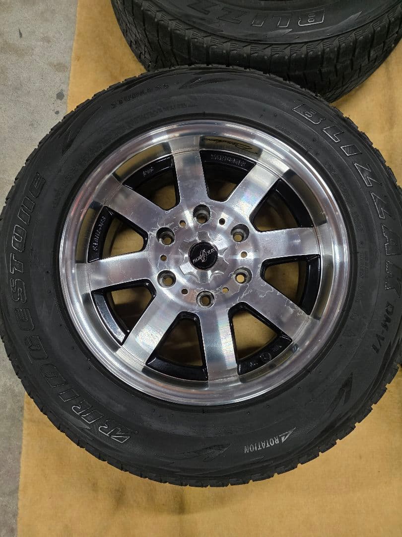 ブリザック 215/65R16スタッドレ 　アルミホイールセット　ハイエース使用