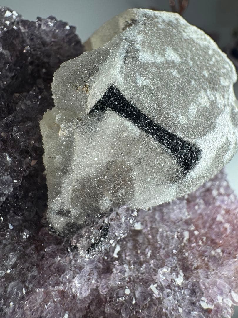 ウルグアイ　アメジスト　フラワー　カップケーキ型　カルサイト共生