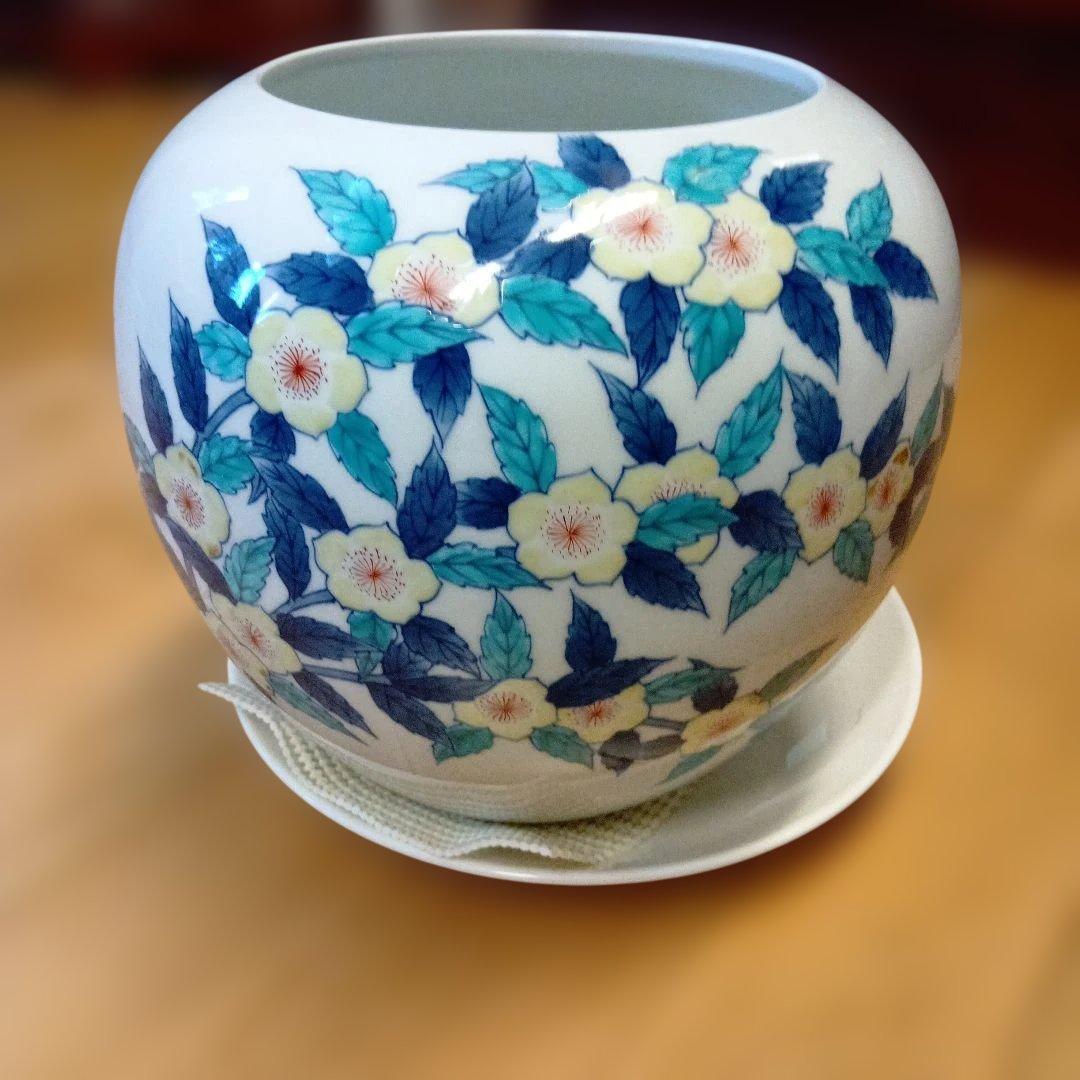 伊万里 白に桜の花瓶または 植木鉢入れ