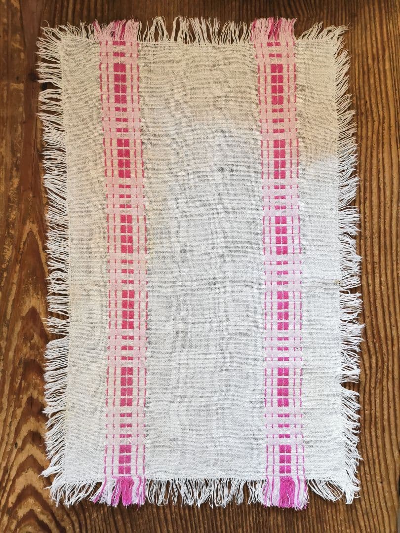 ヴィンテージ フランス ラズベリー＆桜ピンク織刺繍 リネンテーブルマット 2枚組