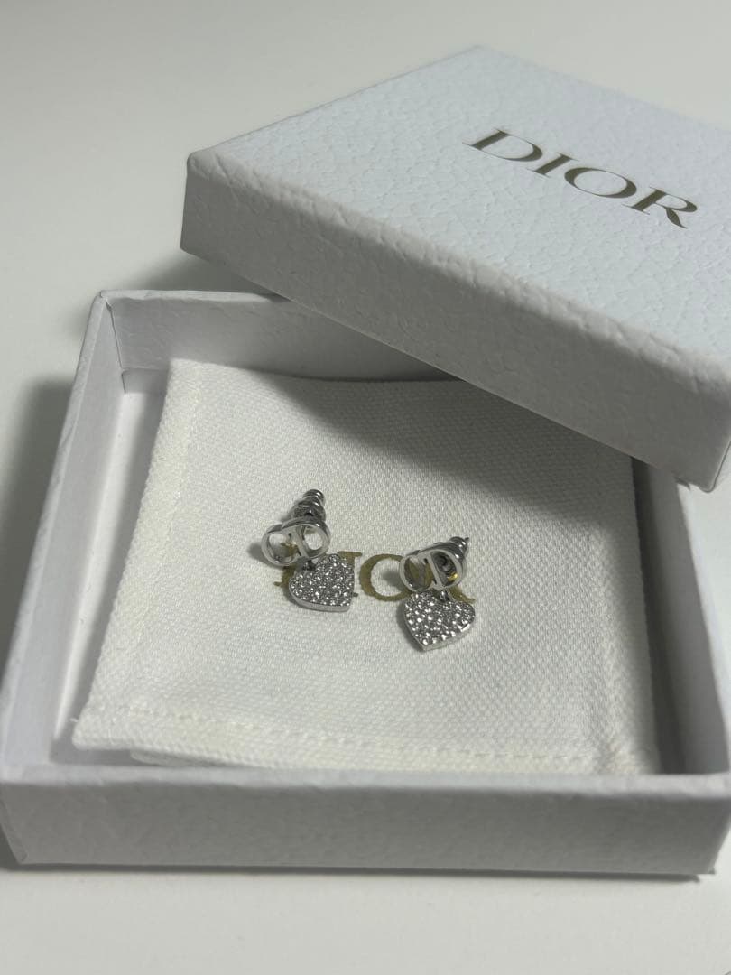 Dior ピアス 【完全正規品】【完全未使用】