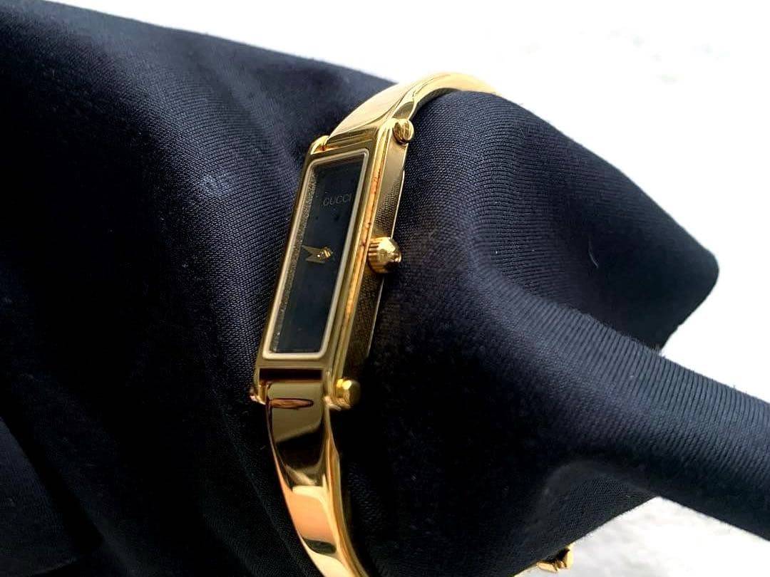 グッチ GUCCI 1500L レディース 腕時計 ゴールド×ブラック 箱付き