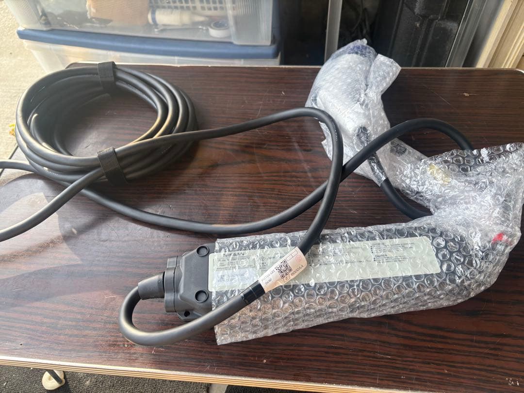 Nissan CE-1257F-A アクセサリー リーフ用充電器