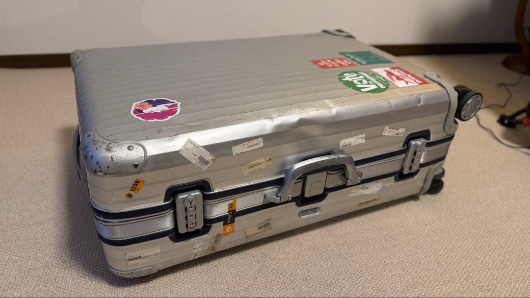 RIMOWAリモワ シルバーインテグラル スーツケース 約72cm x約44cm