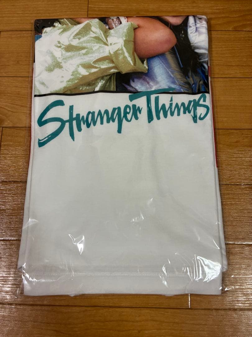 BITCHIN'! Tee Netflix ストレンジャーシングス