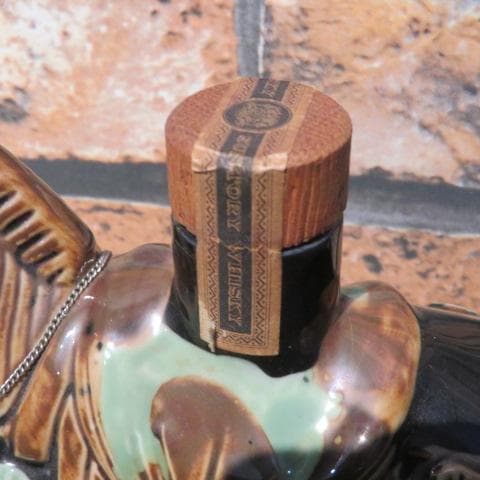 未開栓 サントリー ローヤル 干支ボトル 陶器 馬 600ml 43%