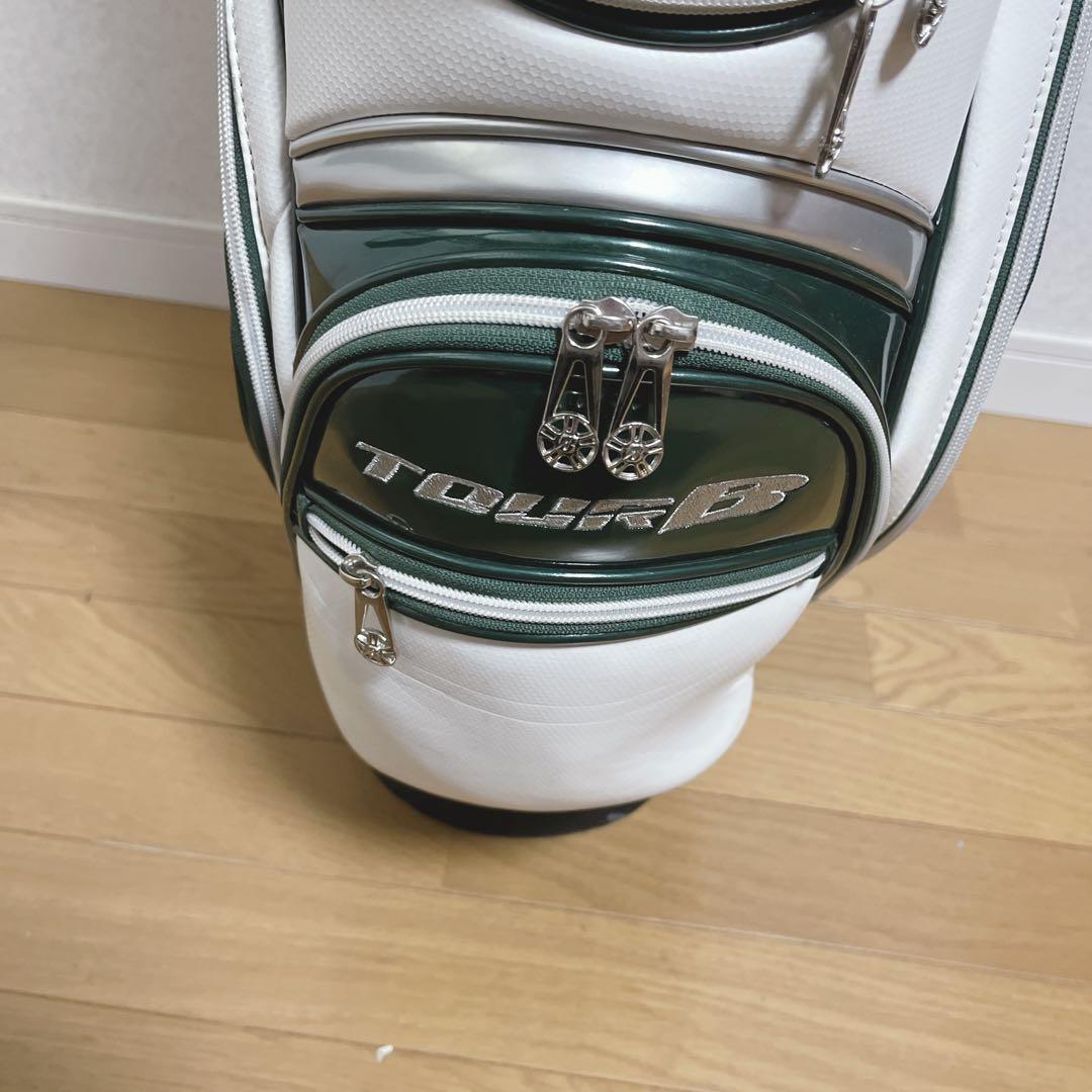 K129 TOUR B スタンド式キャディバッグ ネームプレート付き