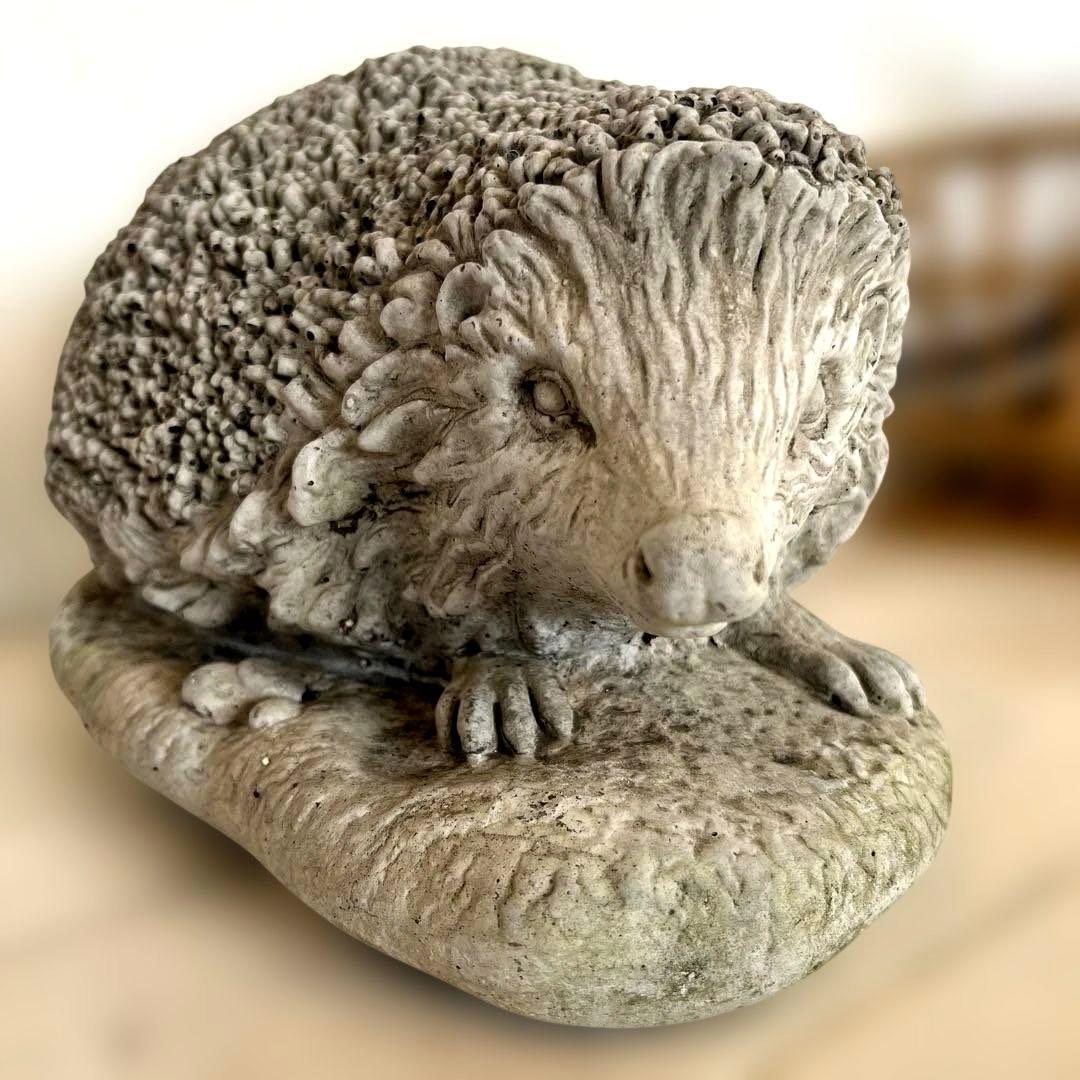 英国ガーデンオーナメントハリネズミ