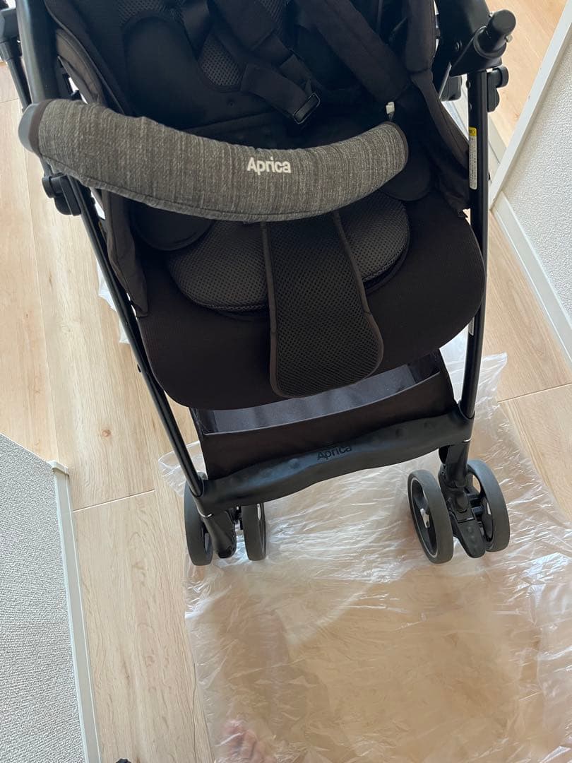 【直接引取】Aprica ラクーナビッテクッション