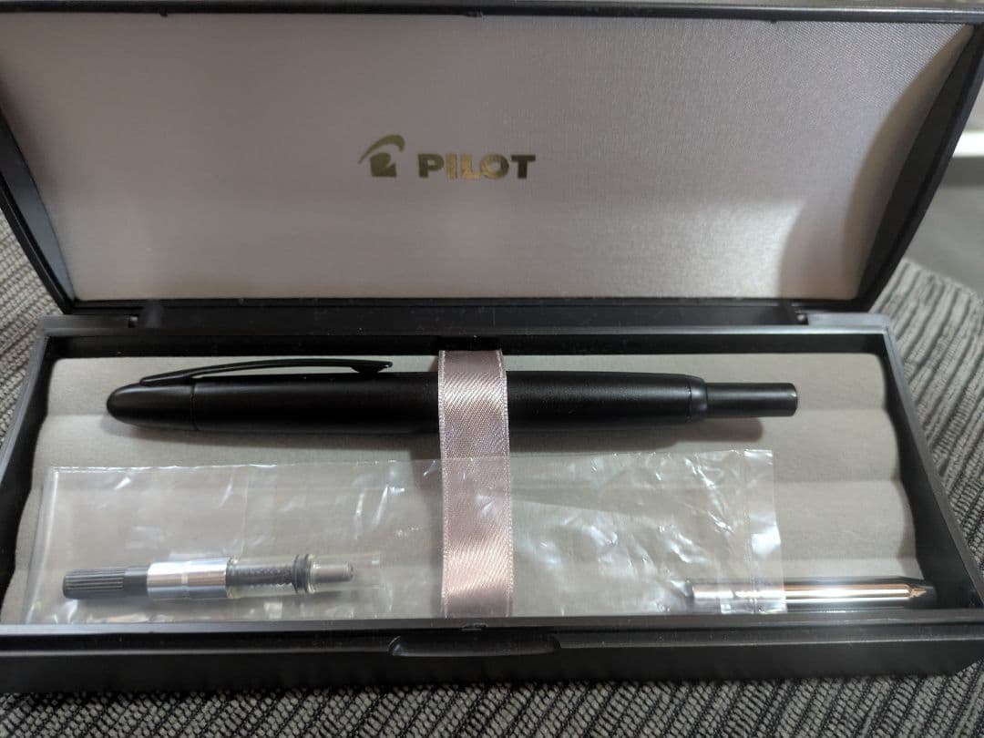 PILOT キャップレス万年筆 FC-18SR-BM ブラック EF