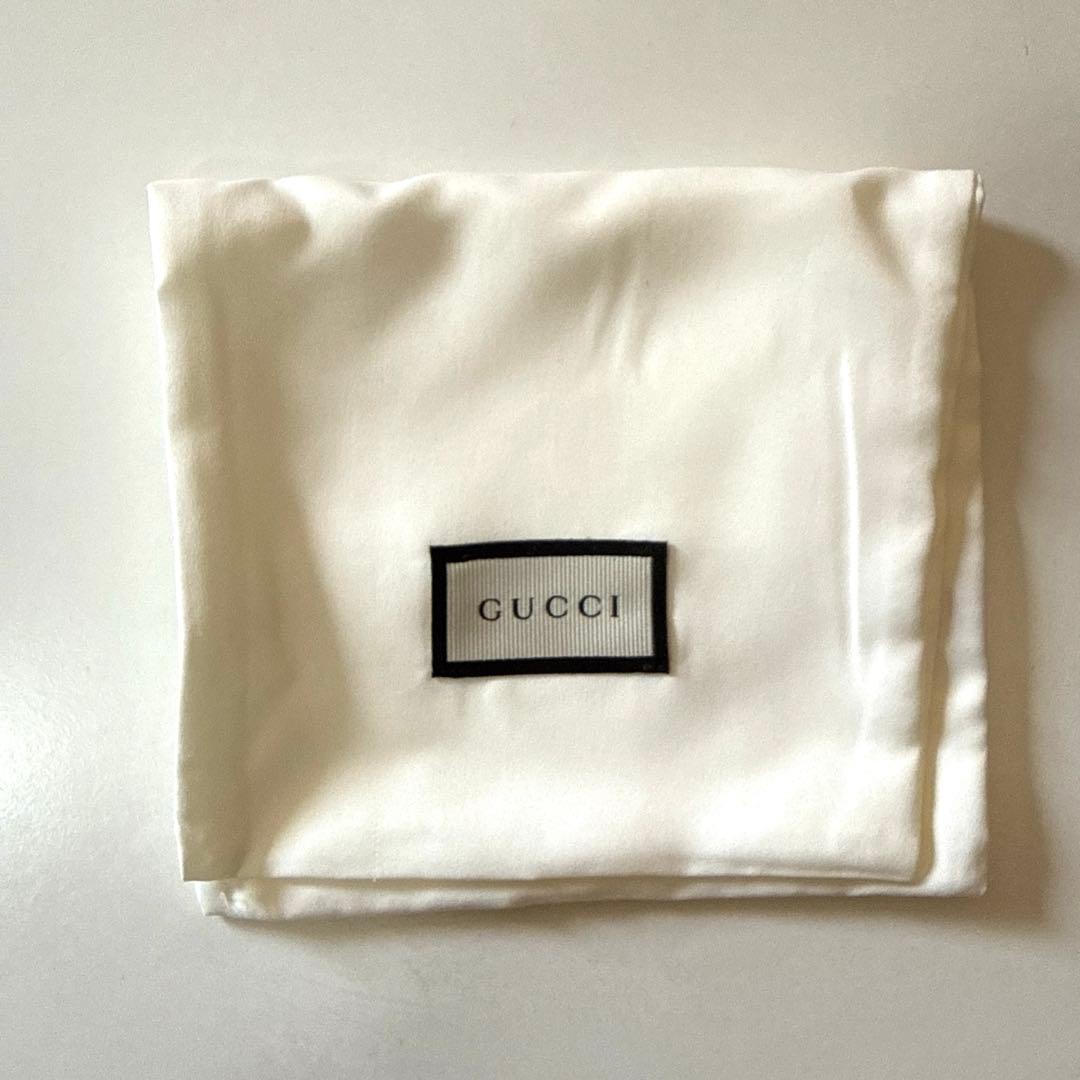 Gucci ブラックレザー 三つ折り財布　黒