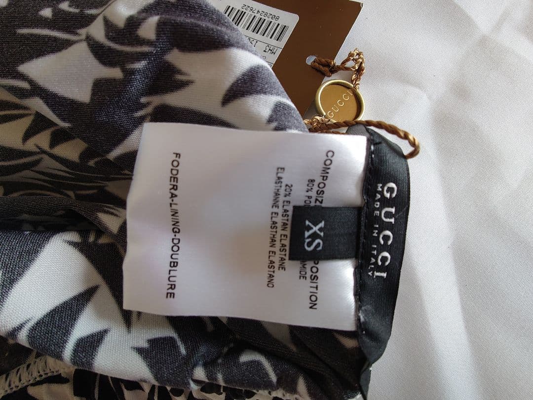 グッチ 新品未使用 水着 タグ、ビニール袋付き