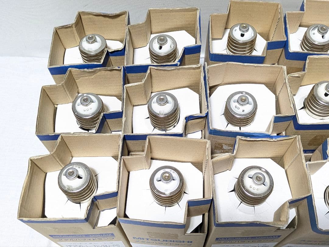 【16個・未使用】三菱/オスラム メタルハライドランプ MF250・L-J2