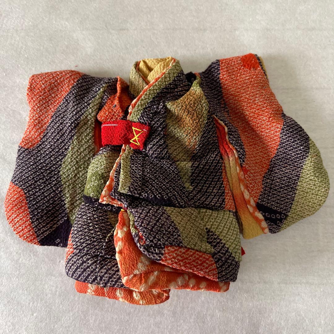 着せれる小さい人形の着物　古布縮緬　1004256