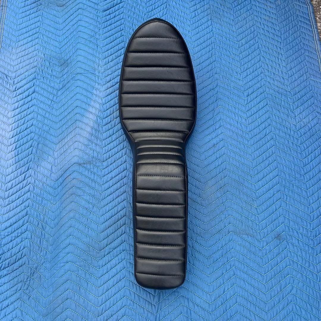 ハードライド　ビンテージキングアンドクイーン　4速フレームハーレーシート　合皮