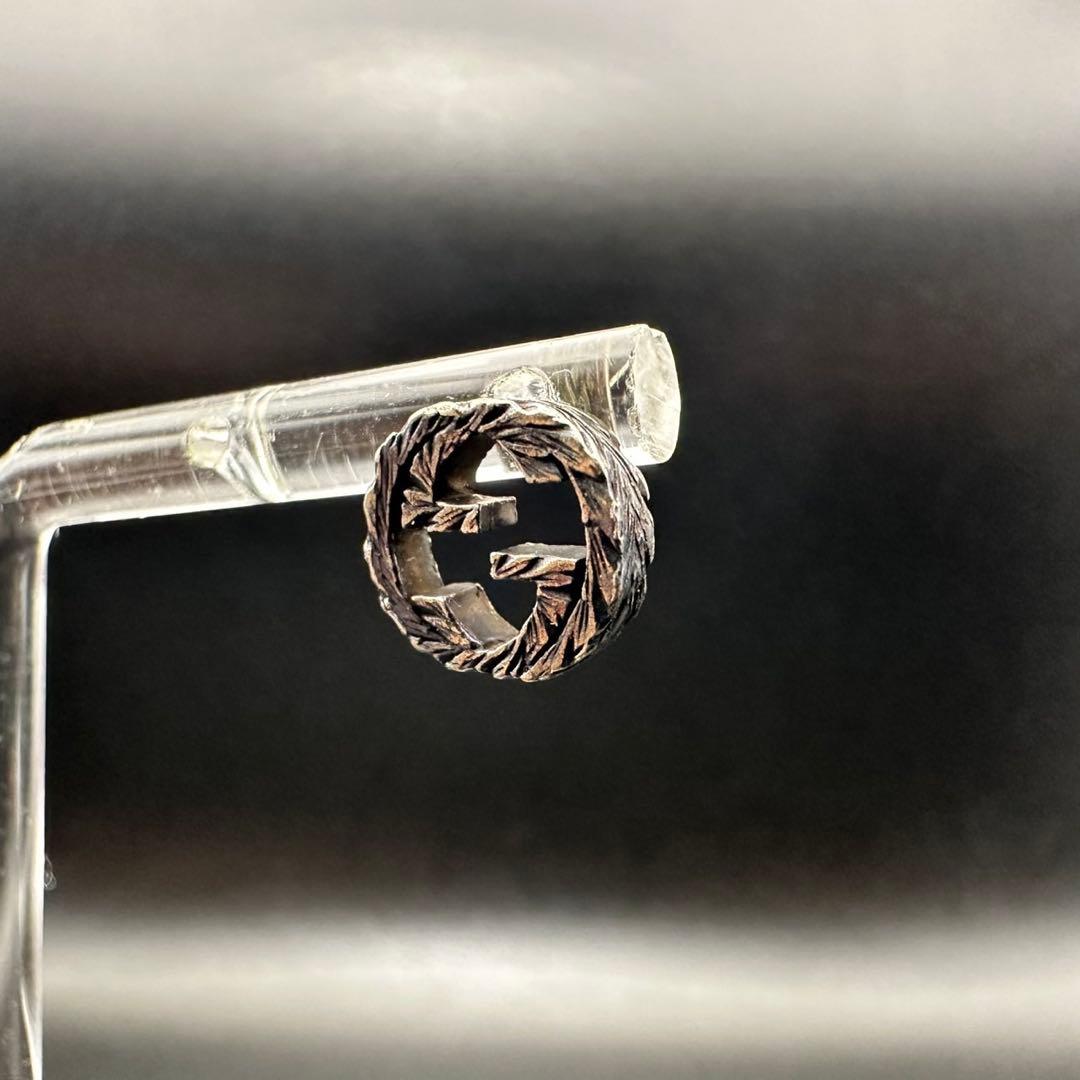 極美品✨　GUCCI　ピアス　アラベスク　ロゴ　刻印　シルバー　1401