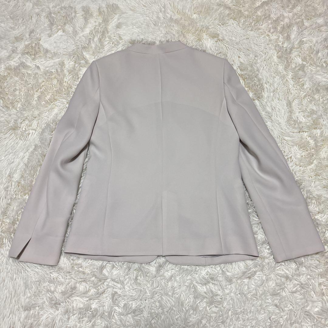 PLST　プラステ　セットアップ　ノーカラー　ボタンレス　ベージュ　Mサイズ