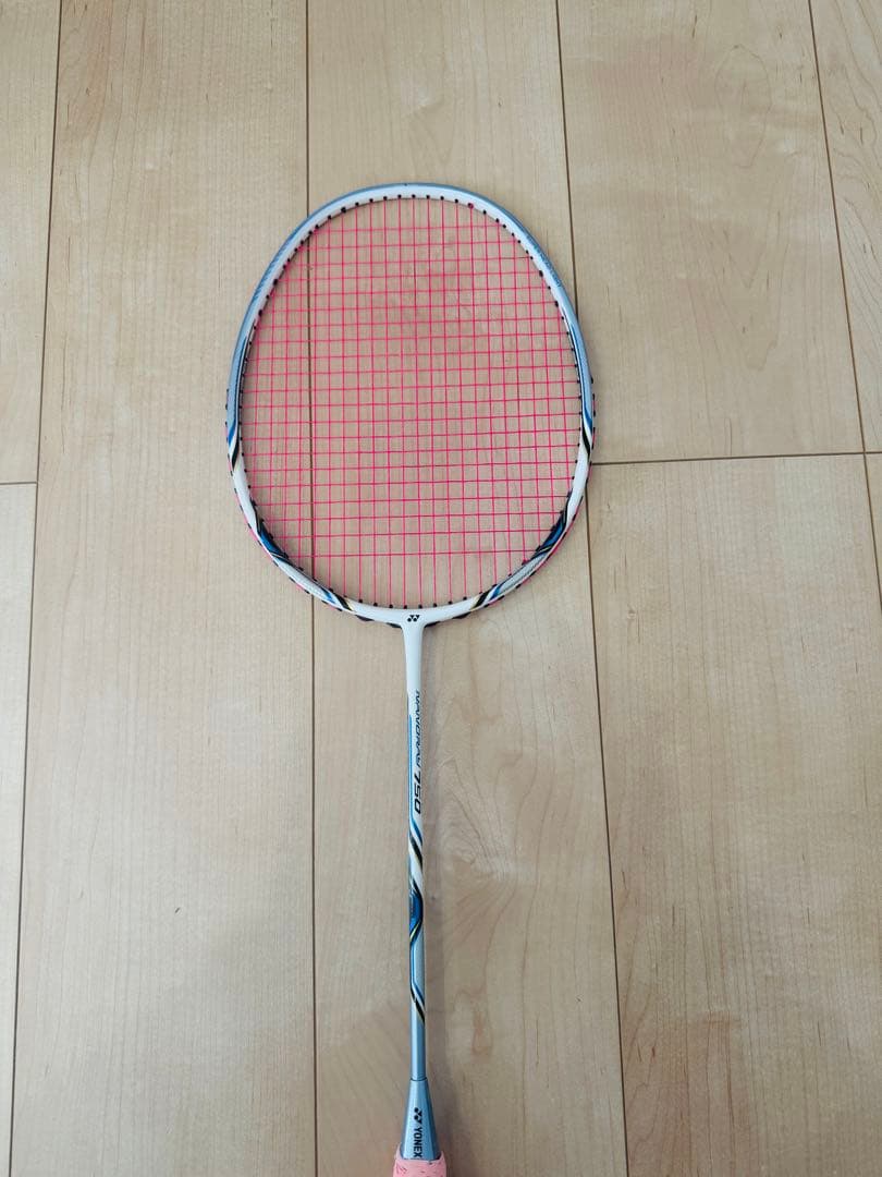 【美品】YONEX ナノレイ750 4UG5
