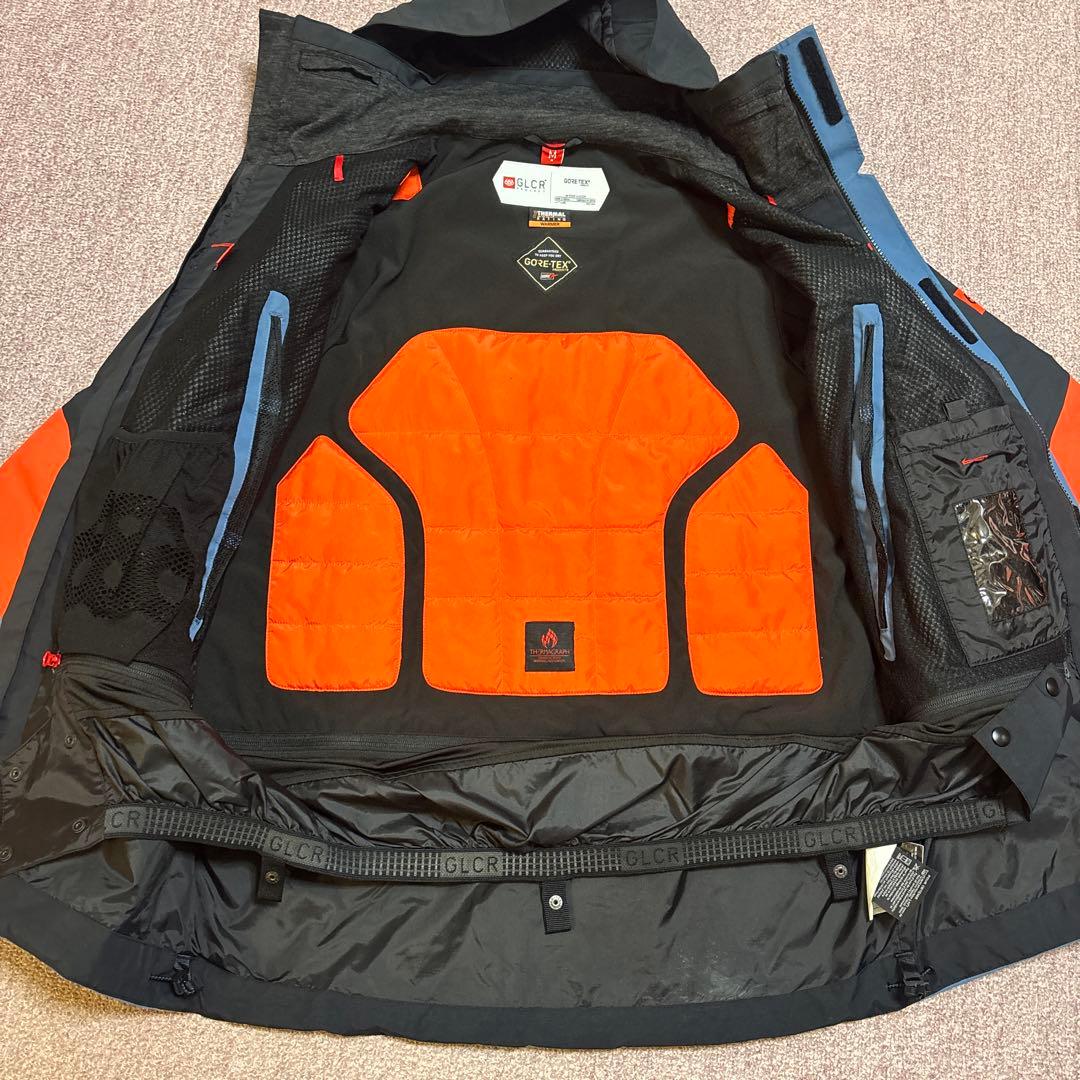 686 シックスエイトシックス GORE-TEX スノーボードジャケット　M