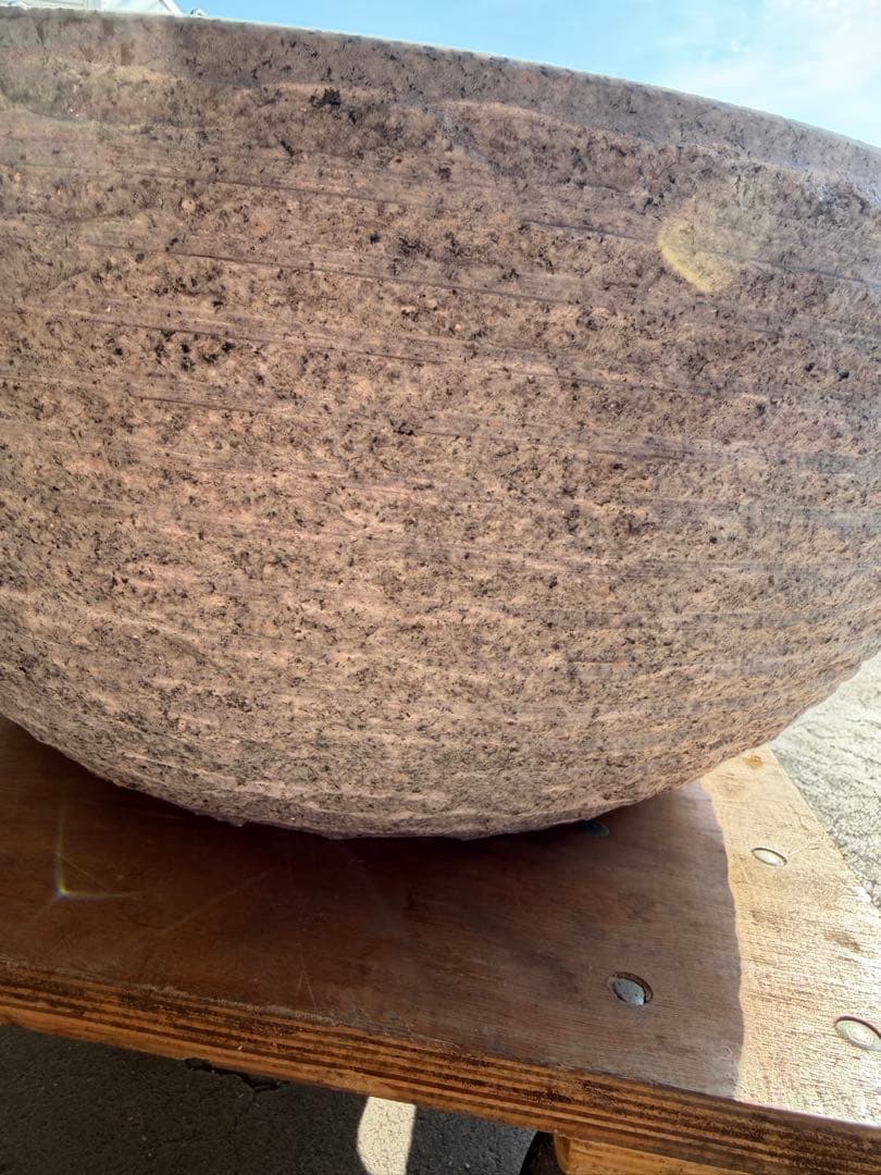 送料込み 餅つき 石臼 鉢形 餅臼 本格派タイプの餅つき石臼 取手付き 美品