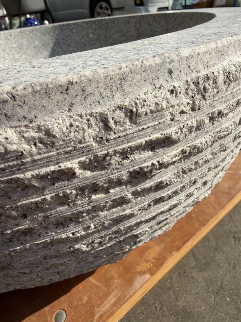 送料込み 餅つき 石臼 鉢形 餅臼 本格派タイプの餅つき石臼 取手付き 美品