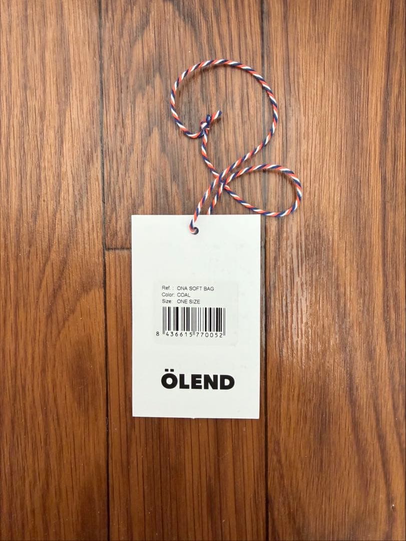 【美品】タグあり　OLEND ona soft bag パフィショルダーバッグ