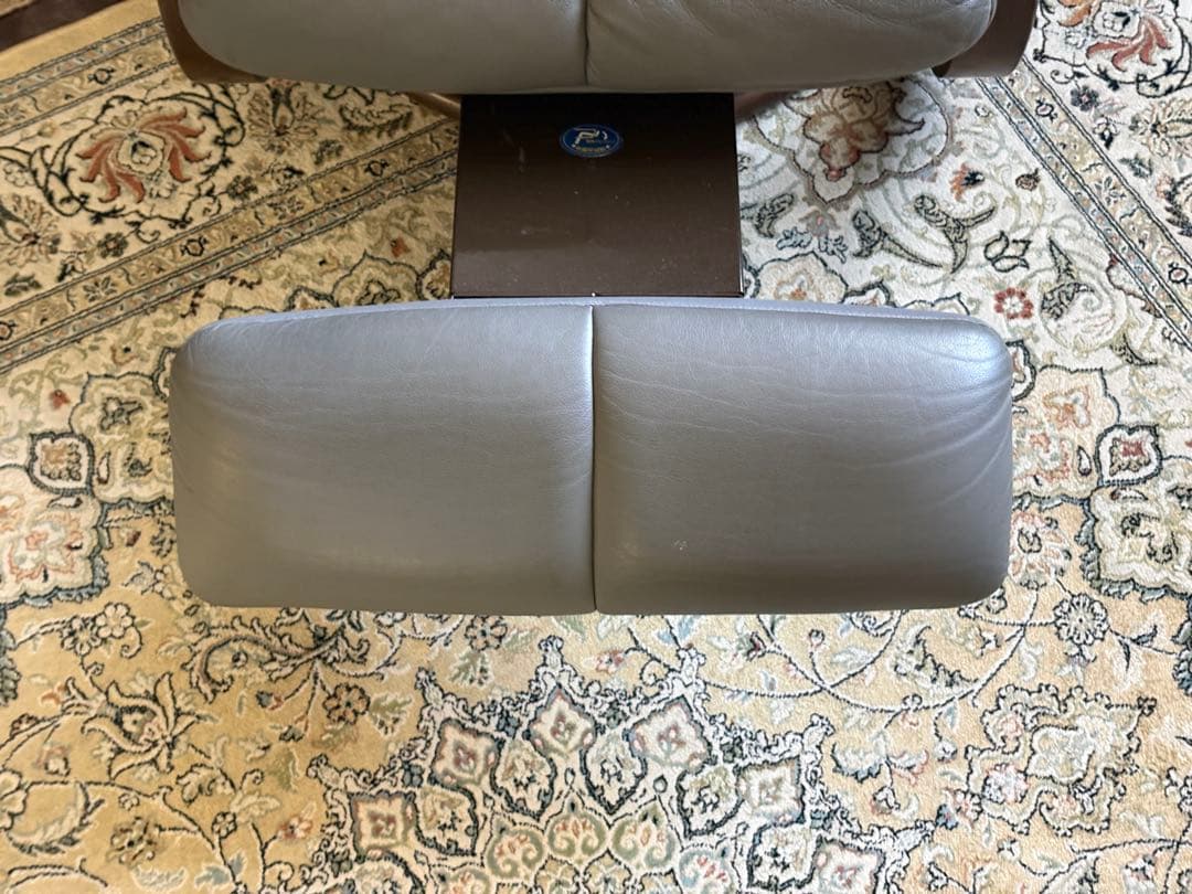 フジファニチア　FUJIFUNITURE パーソナルソファ　本革レザー　YZ