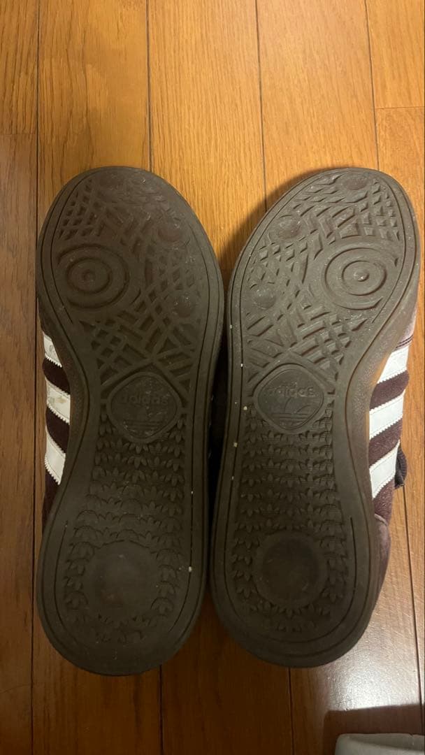 adidas スペツィアル ブラウン スエード スニーカー