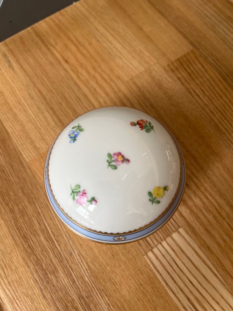 アウガルテン　ビーダーマイヤー　小物ケース　ボンボニエール