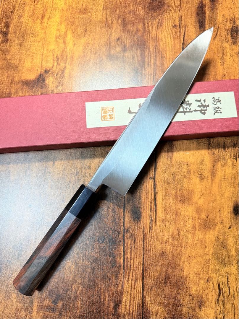 【堺打刃物】左用　身卸 出刃　白鋼　包丁　8寸　紫檀水牛八角柄