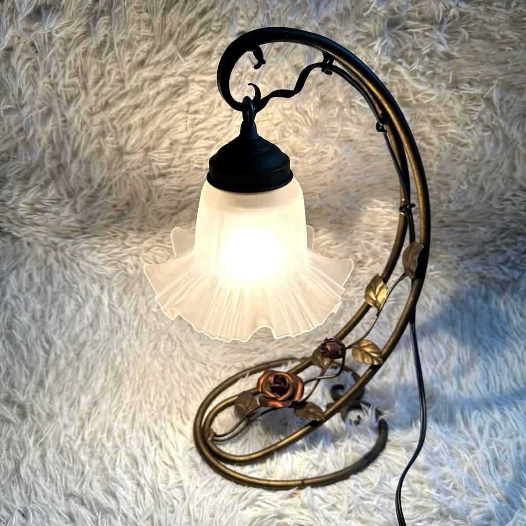 鍛冶屋の店van　テーブルランプ　スタンドライト　吊り下げ　バラ　アンティーク