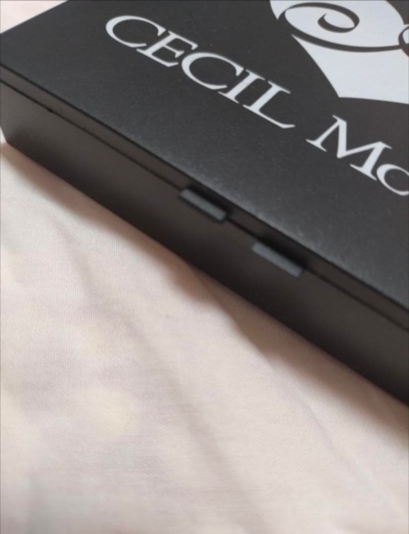 CECIL McBEE つけまケース おまけ付き ３点 つけま ビューラー　③