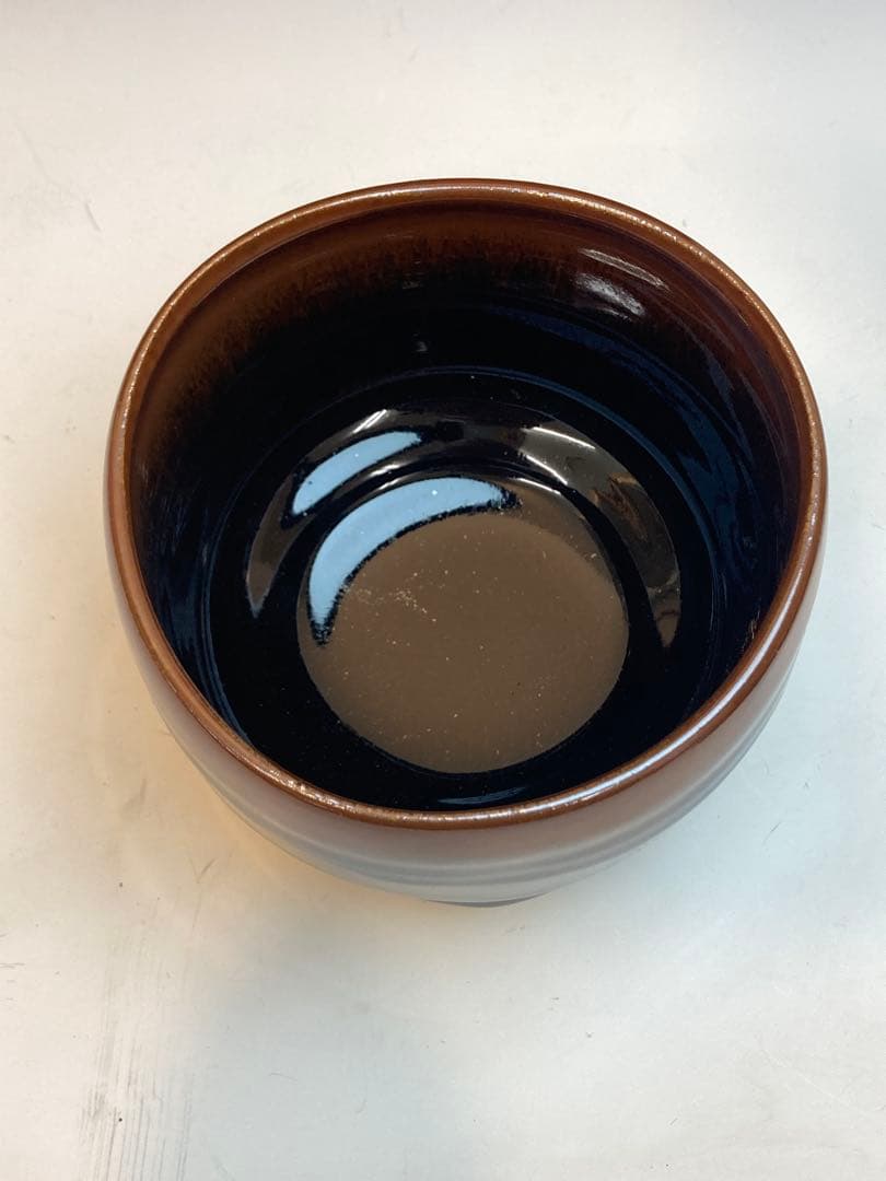 戸松万典 作 鉄釉茶碗 共箱 茶道具 瀬戸焼 美濃