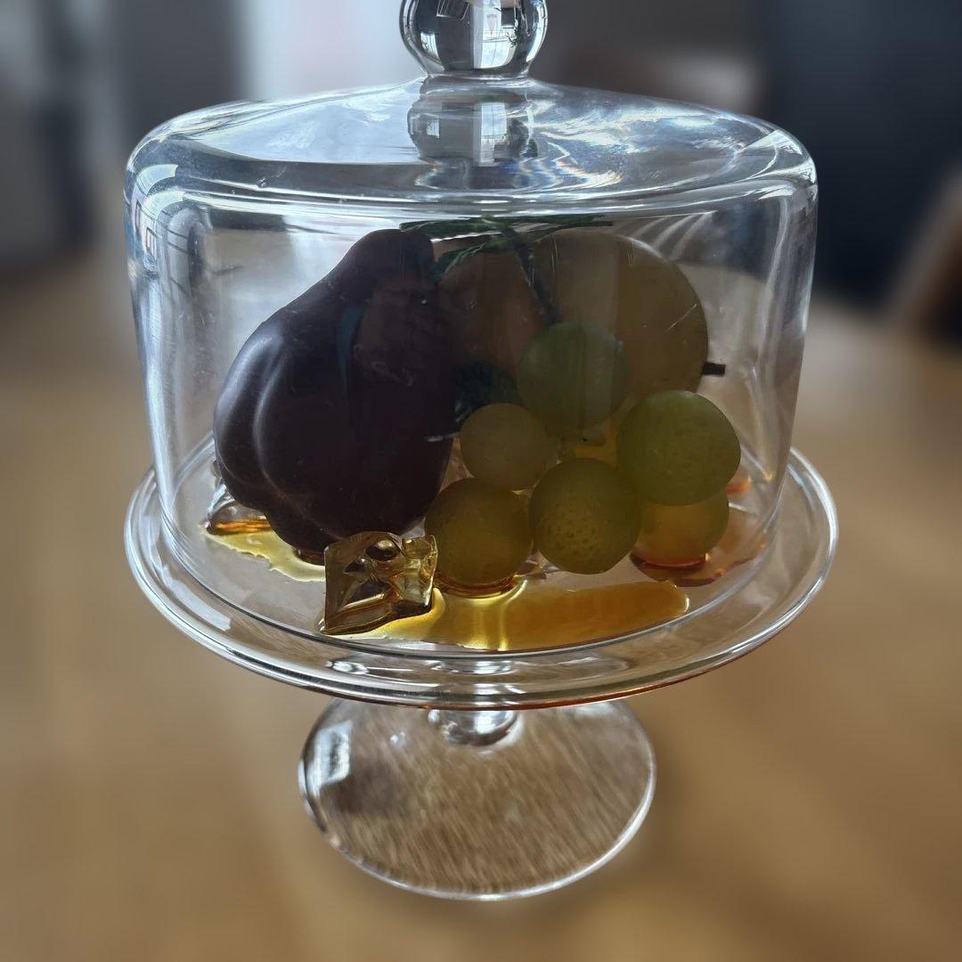 Emile Henry ガラスドーム付きフルーツディスプレイ