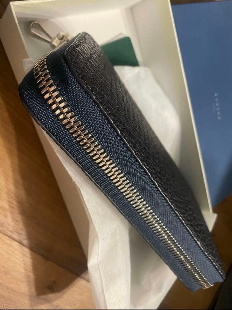 KUBERA kubera 長財布 ネイビー 鮫皮