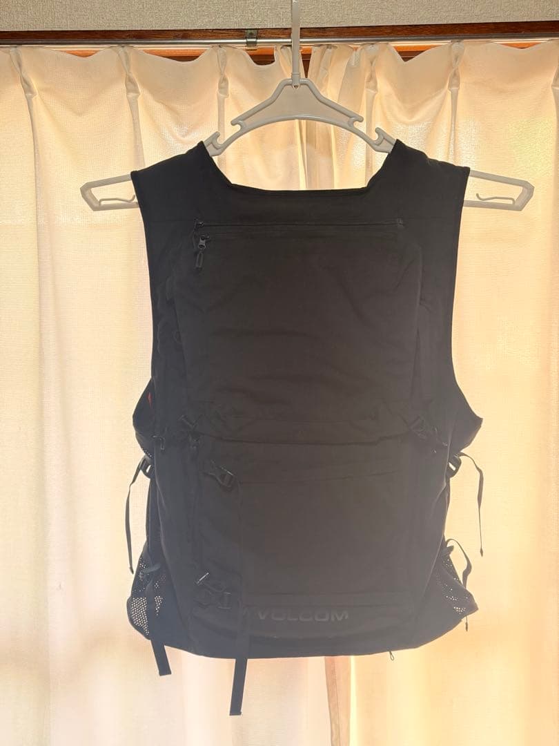 新品タグ付き！Volcom ベストIGUCHI SLACK VEST Lサイズ