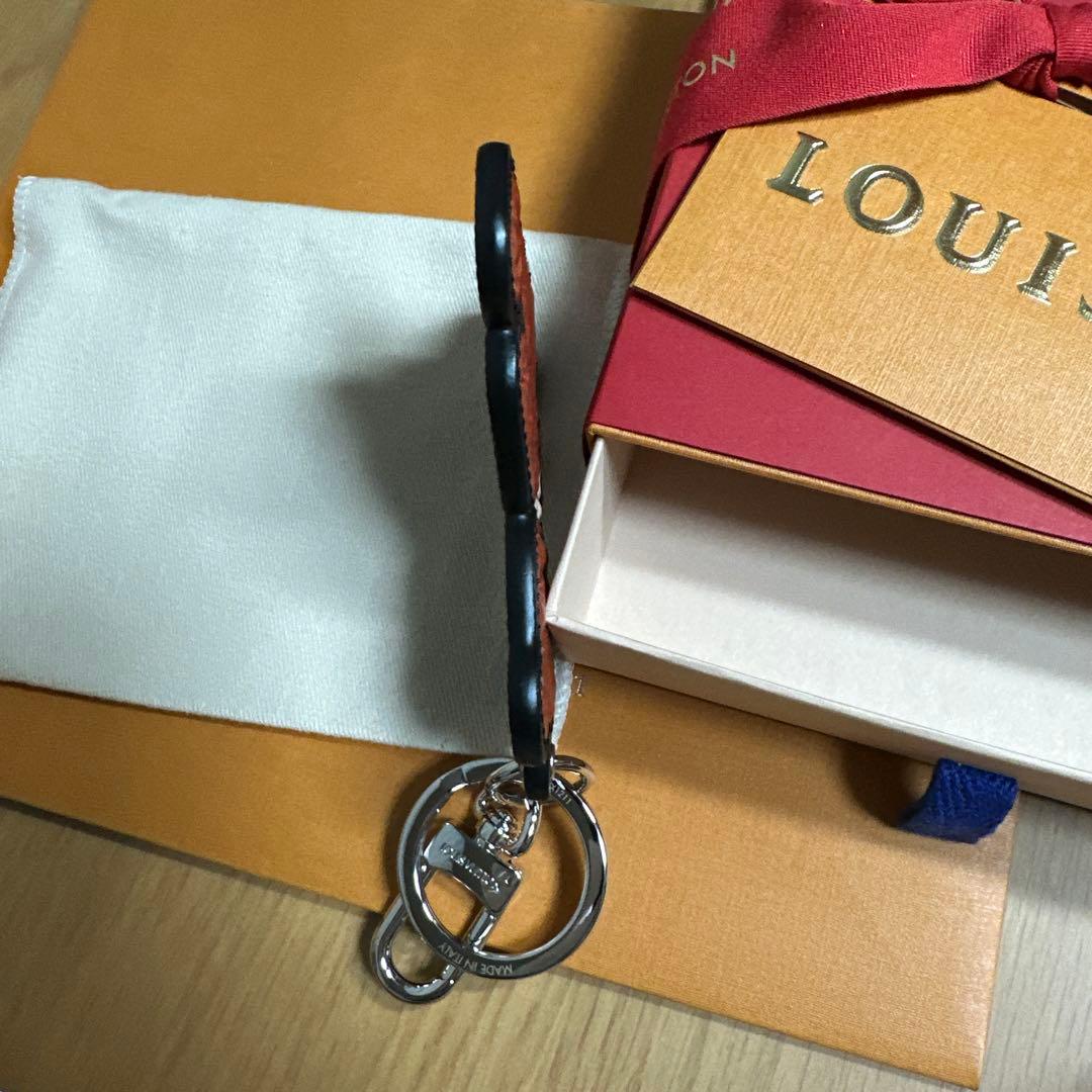 [正規品] 美品✨LOUIS VUITTON クマ型キーホルダー