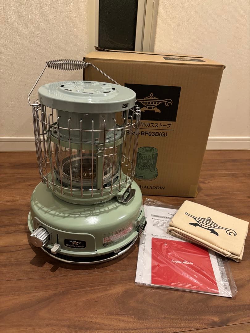 未使用に近い　アラジン　ポータブルガスストーブ　SAG-BF03B(G)