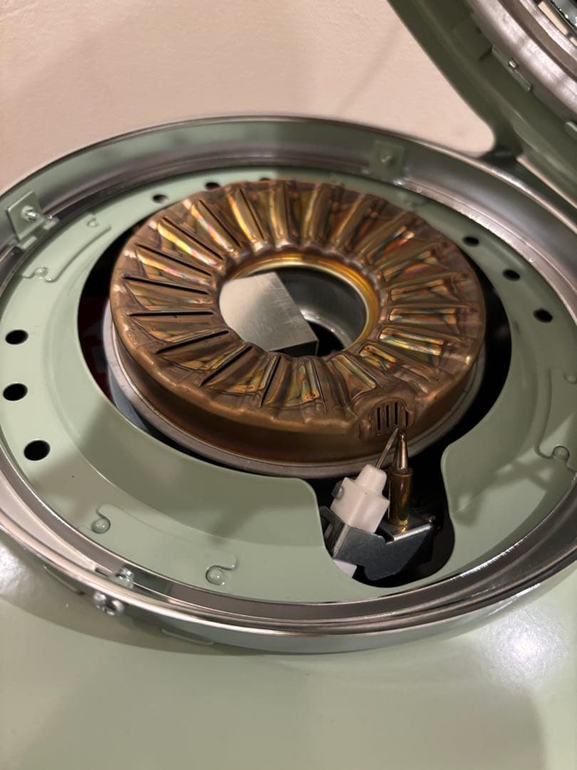 未使用に近い　アラジン　ポータブルガスストーブ　SAG-BF03B(G)