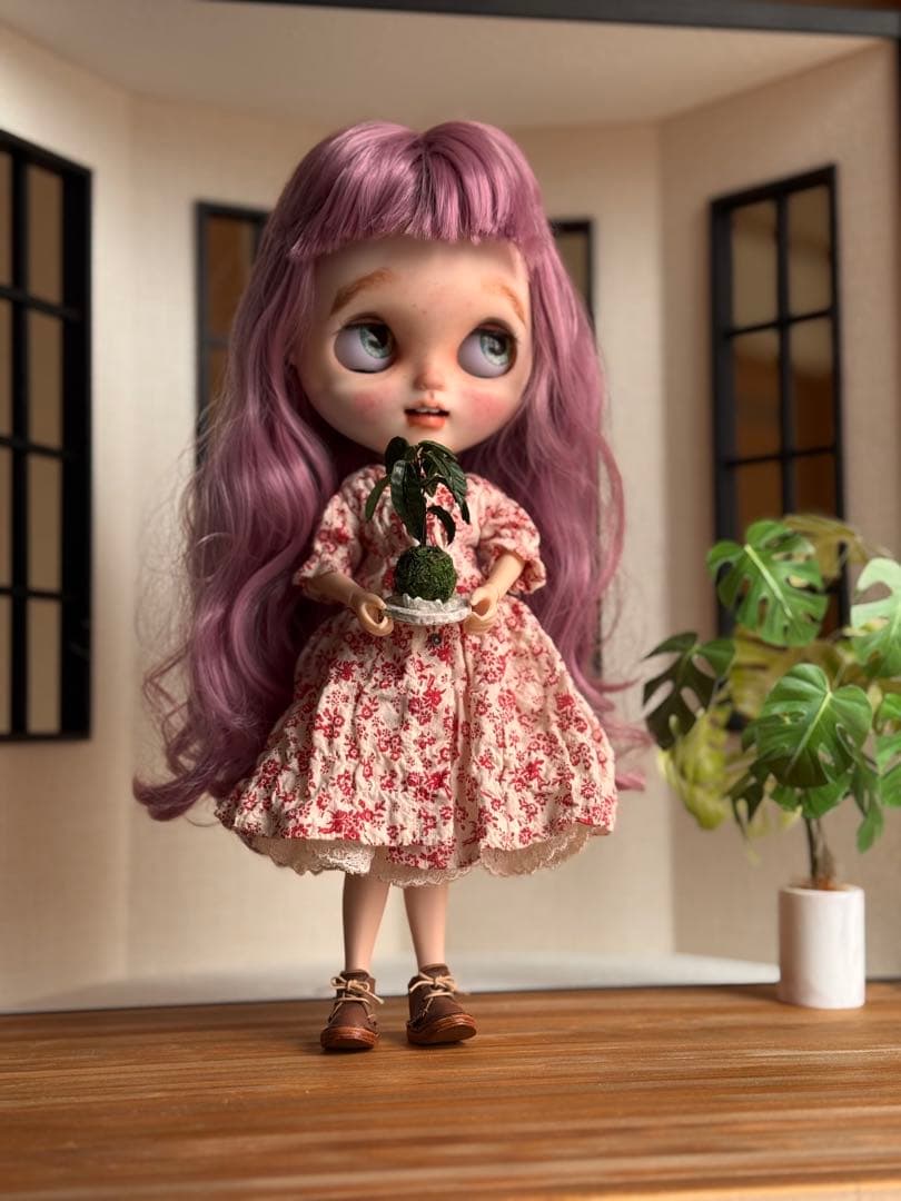 4面窓の自立背景ボード　ドールハウス