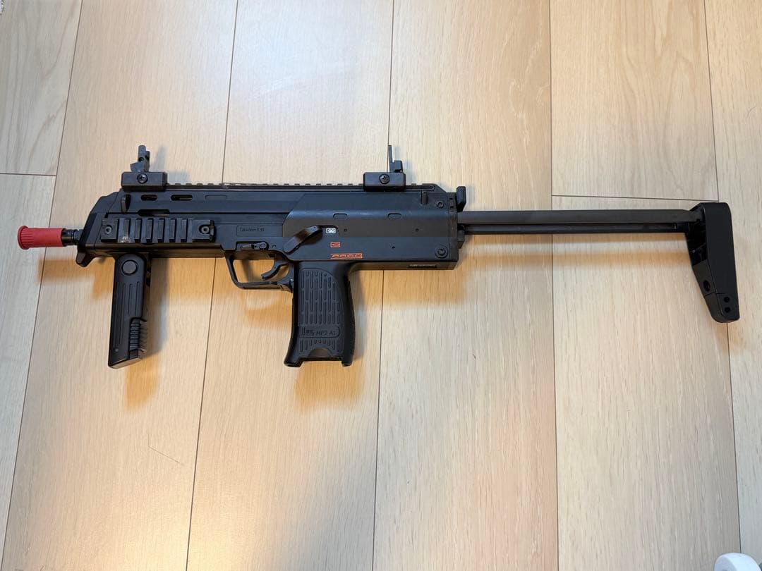 東京マルイMP7A1電動サブマシンガン 大容量マガジン1本追加、充電器