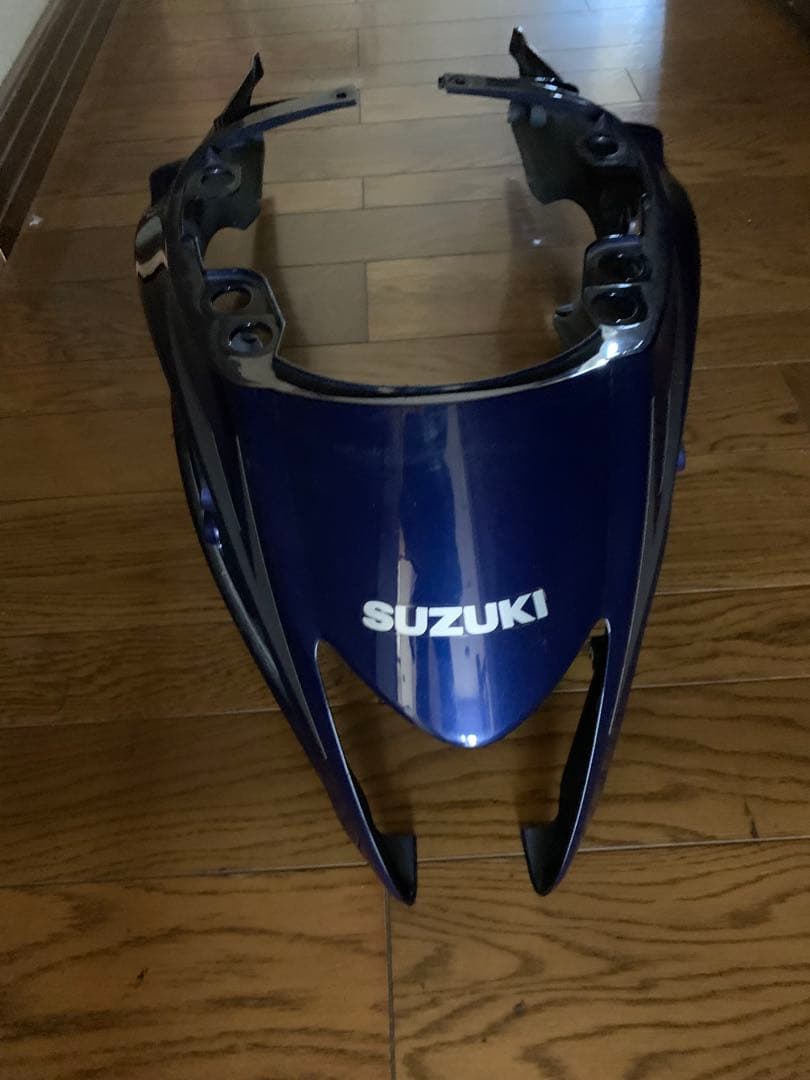 SUZUKI 隼　08年モデル　ダークブルー カウル一式