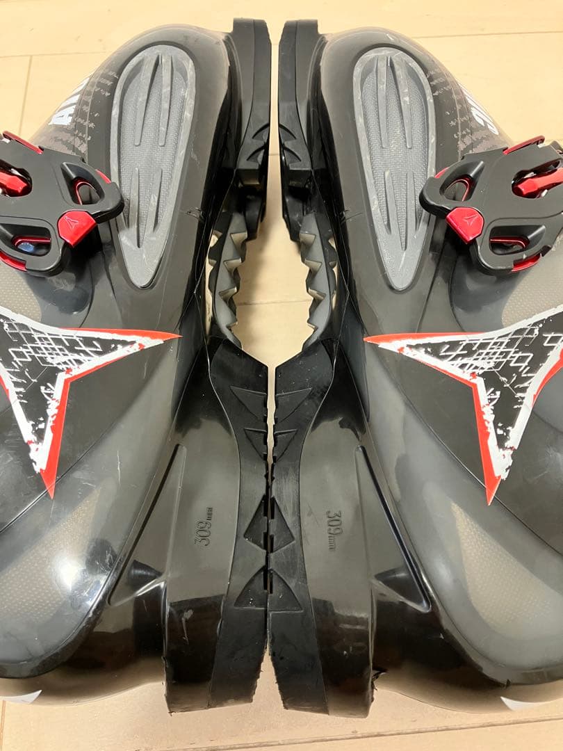 ATOMIC LIVEFIT 50 アトミック　26.0cm スキーブーツ