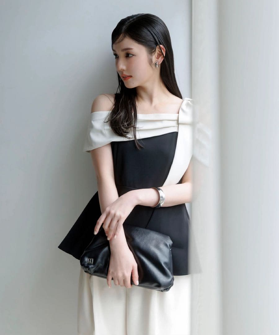 オフショルリボンペプラムトップス♡