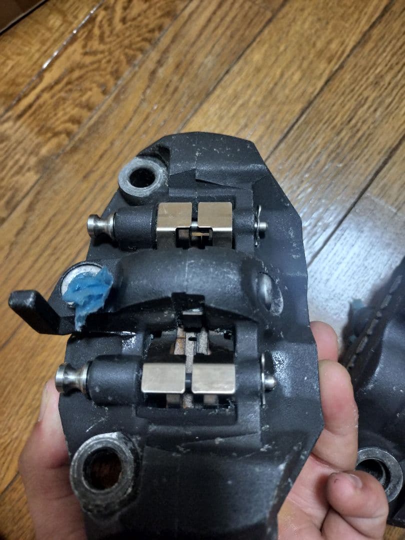 N*o様 Tokico ブレーキキャリパー 黒