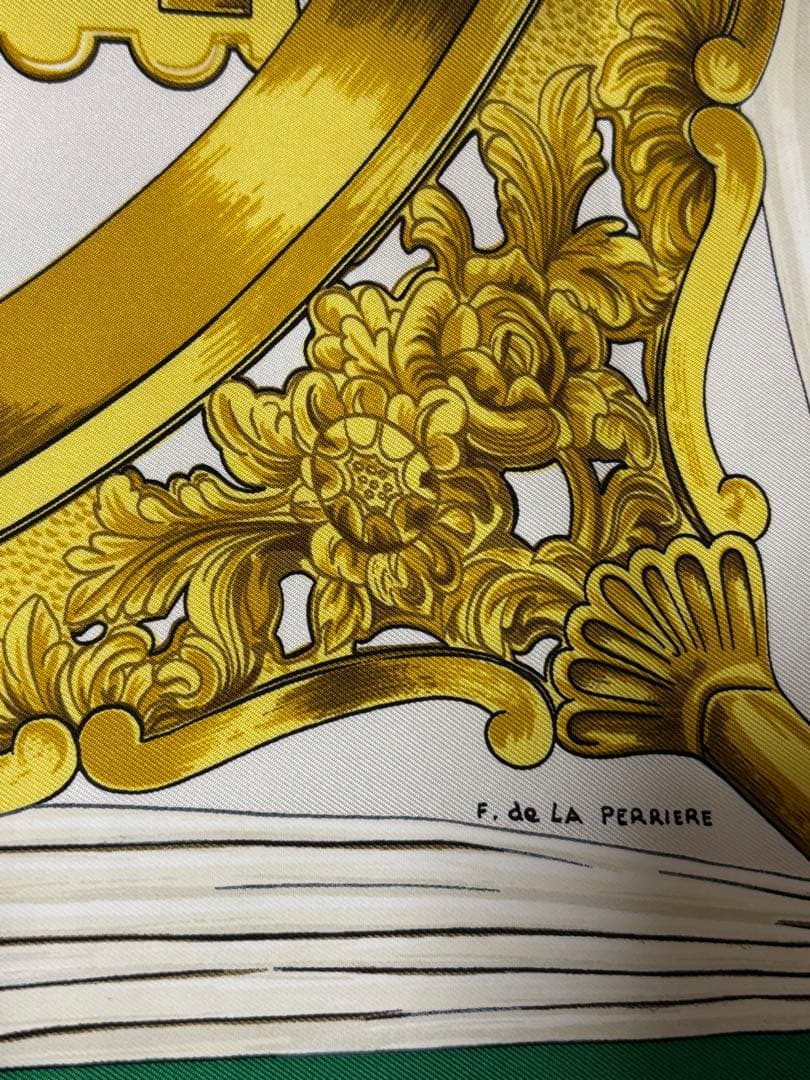 HERMES エルメス　グリーン　スカーフ ETRIERS カレ90