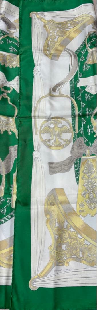 HERMES エルメス　グリーン　スカーフ ETRIERS カレ90