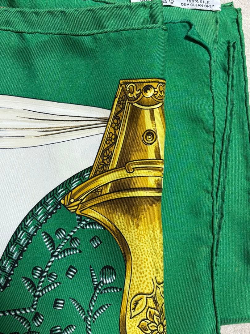 HERMES エルメス　グリーン　スカーフ ETRIERS カレ90