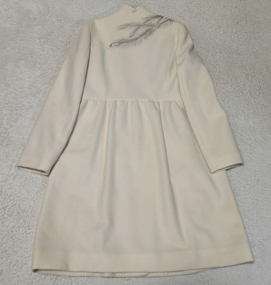 VIVIENNE TAM ヴィヴィアンタム 刺繍入りロングコート　白　サイズ2