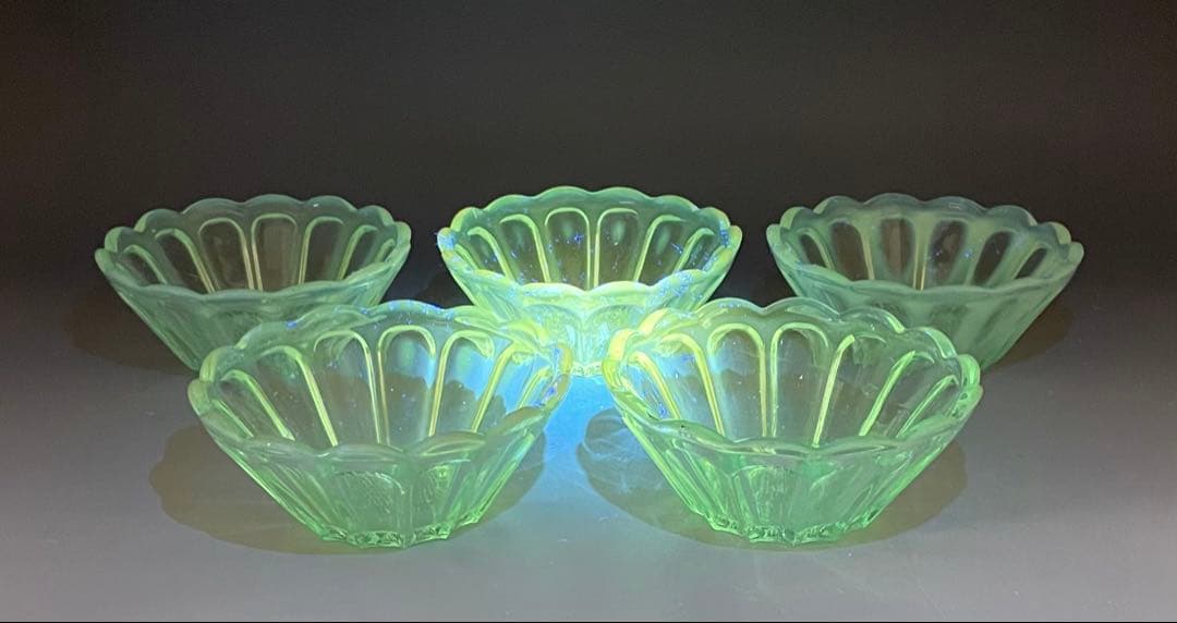 ウランガラス　氷コップ　アイス皿　かき氷　5客　　　　　v429